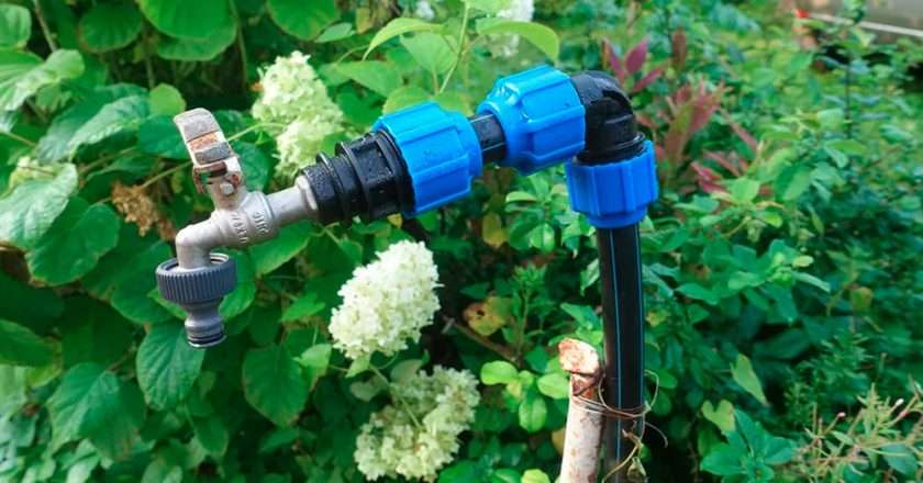 Водопровод из труб ПНД для дачи: преимущества, выбор и монтаж