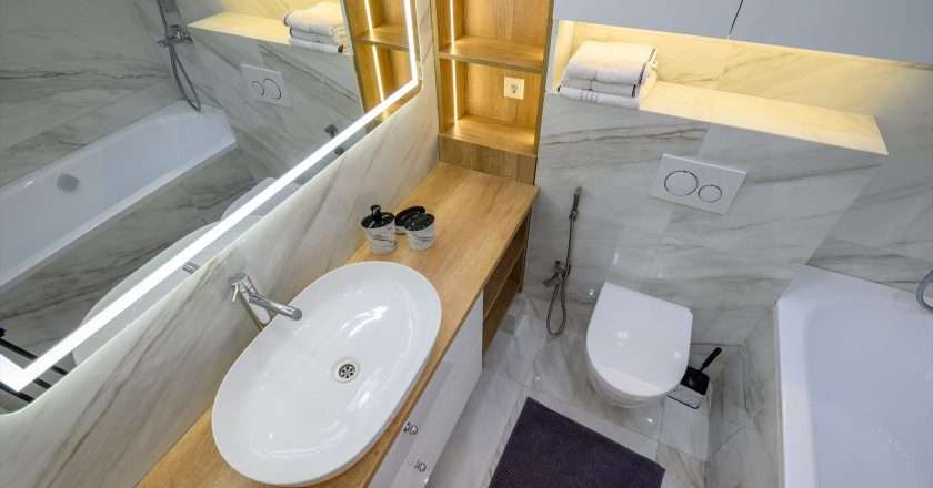 ДИЗАЙН ДЛЯ МАЛЕНЬКИХ СОВМЕЩЕННЫХ ВАНН