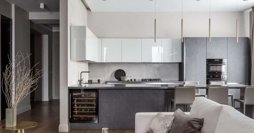 Совмещение кухни с комнатой: дизайн, зонирование, материалы