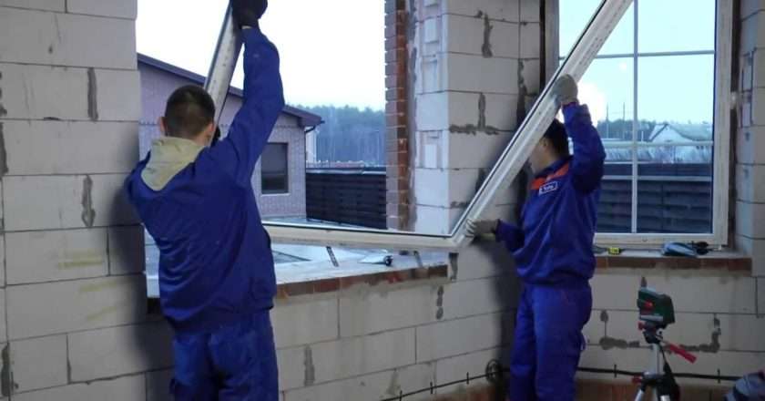 Установка дверей и окон в пеноблоки