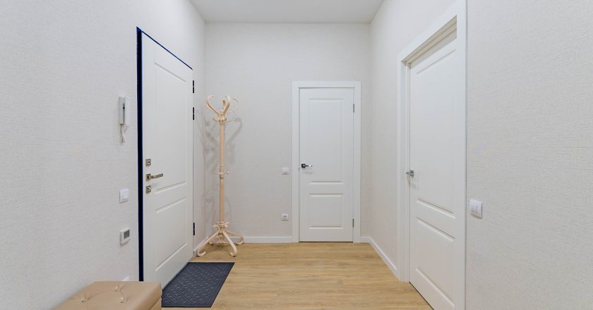 Как правильно фотографировать пол и двери для продажи недвижимости